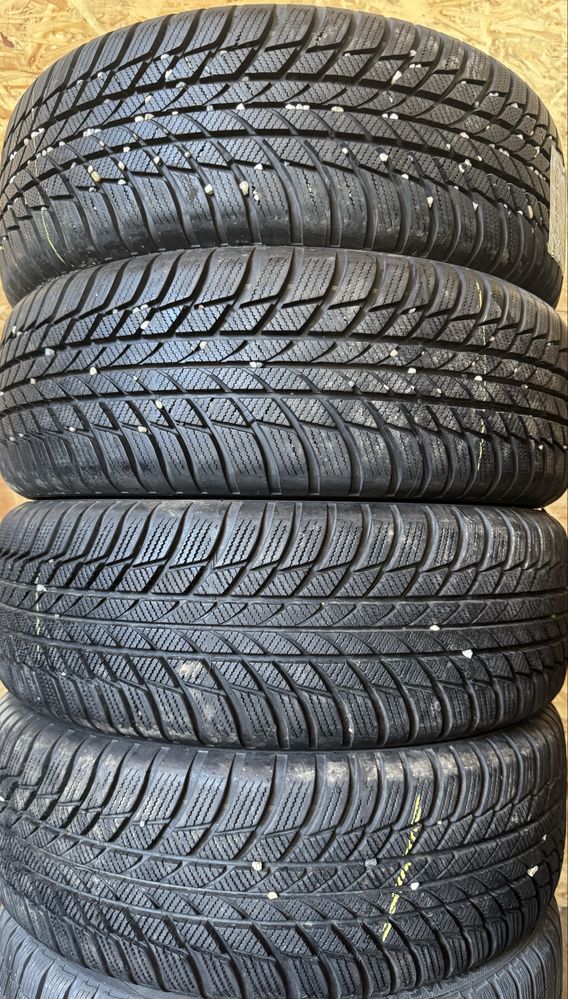 205/60/16 Bridgestone Blizzak LM001 как новые