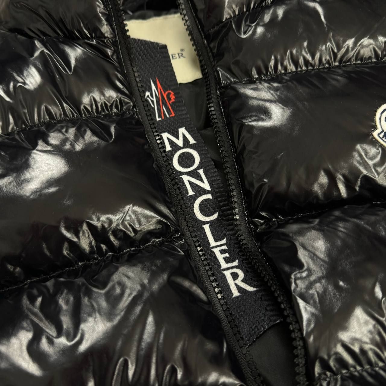 САМАЯ НИЗКАЯ Цена в Украине Moncler мужская жилетка черная весенняя