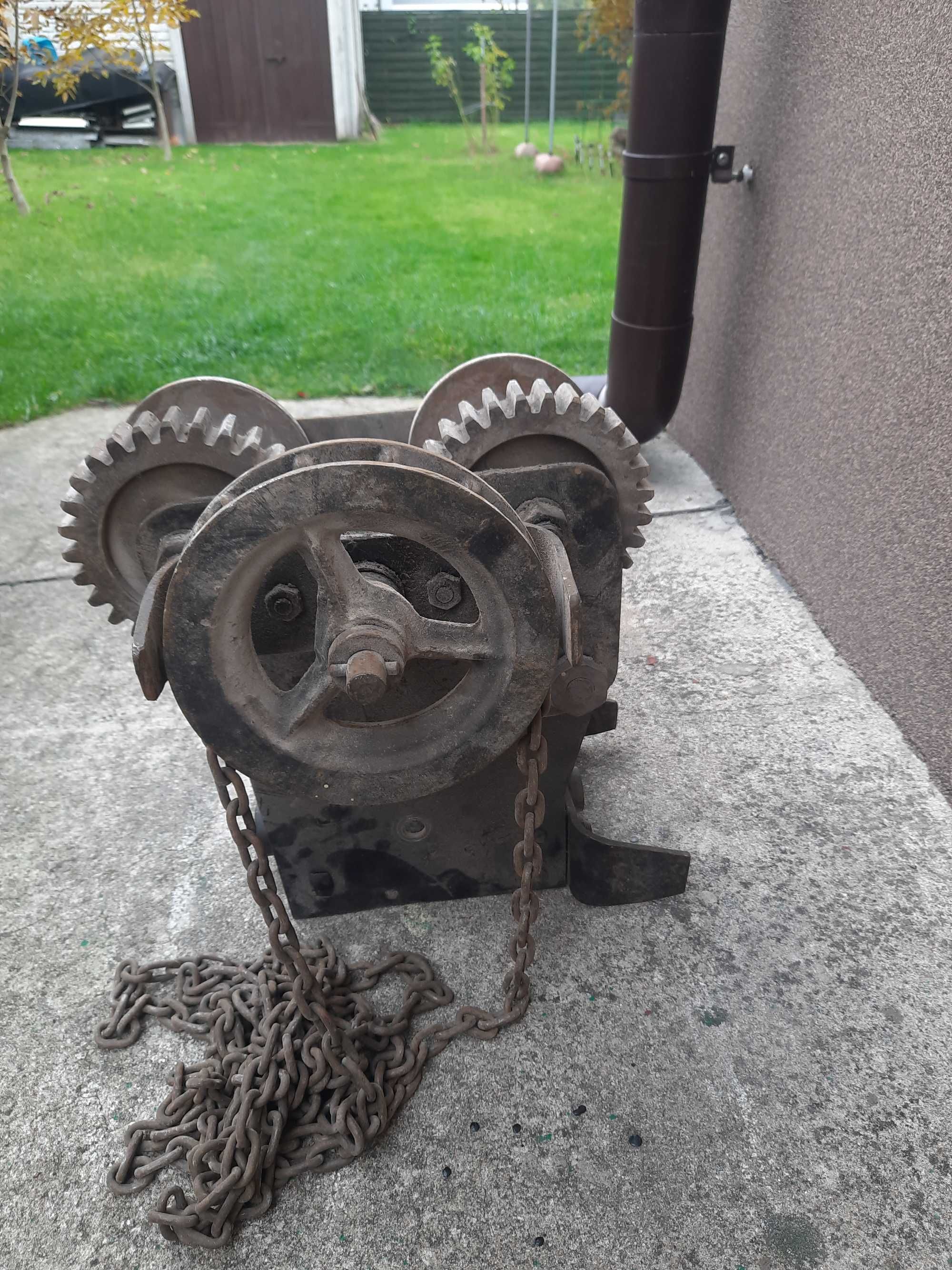 Wózek suwnicy łańcuchowy do wyciągarki lub podnośnika