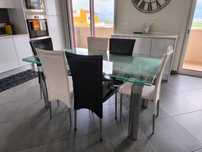 Conjunto de mesa 1,60/1,90/2,20 X,0,90 e 6 cadeiras