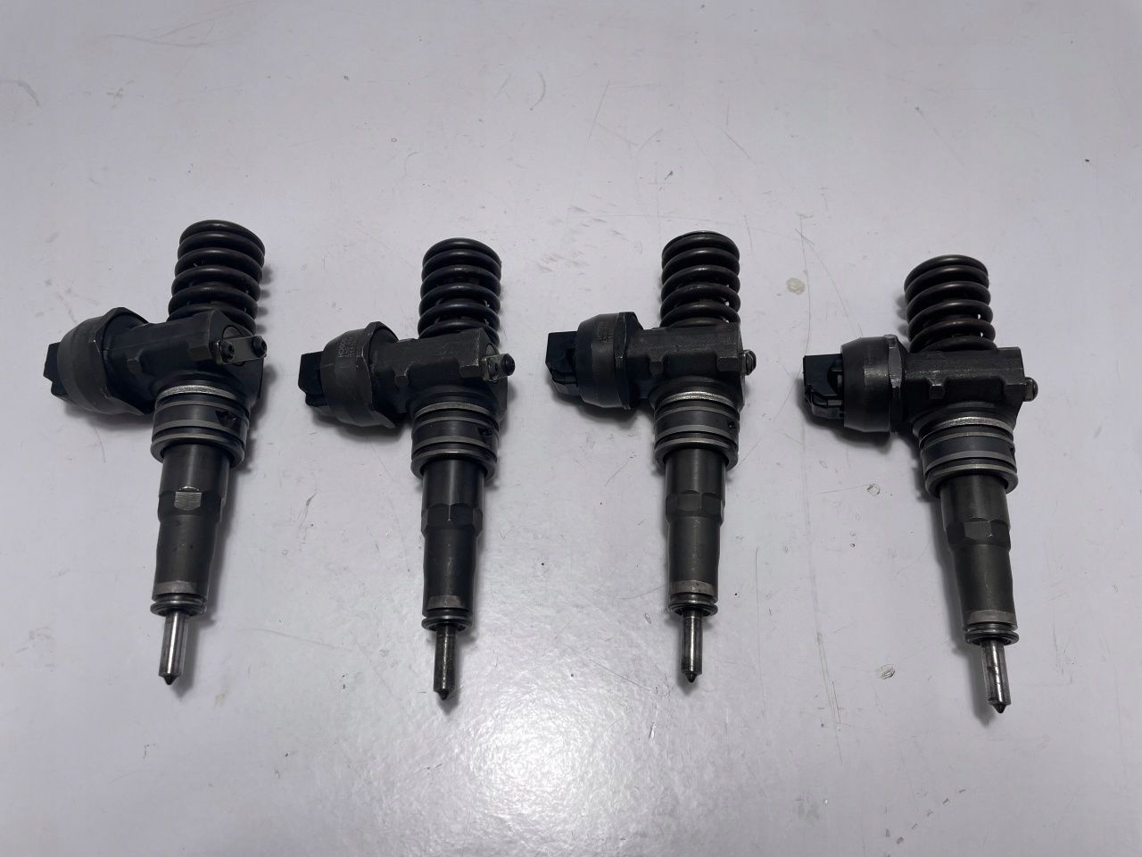 Форсунки VW T5 2.5 TDI BNZ | Оригінал Bosch 070130073R, BNZ