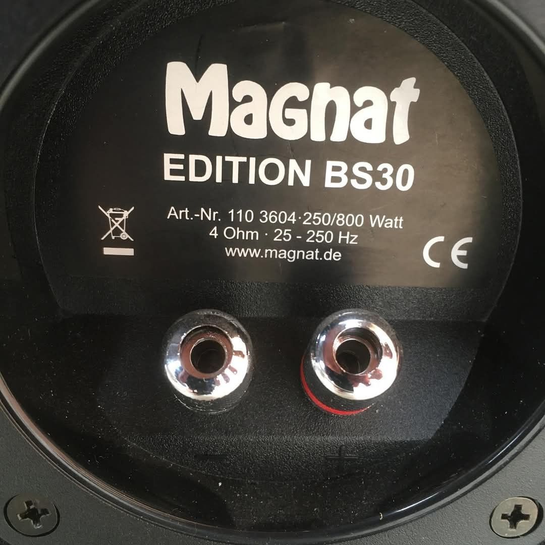 Сабвуфер Magnat EDITION BS30 black 800W