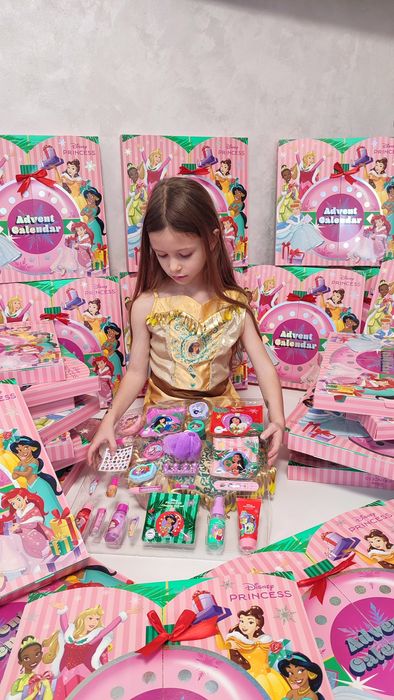 Адвент календар принцеси Дісней для дівчаток подарунок косметика