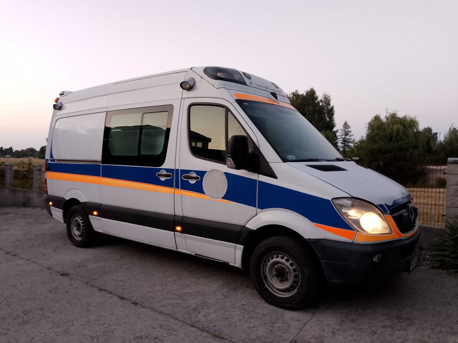Sanitarny Mercedes Sprinter Automat  Ambulans Karetka PNEN 1789 Kamper