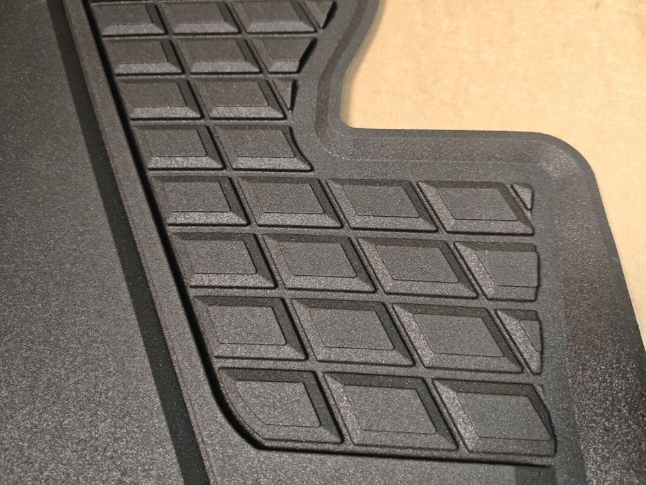 Dywaniki gumowe do Hyundai Tucson 4gen od 2020r. Nowe bez zapachowe.