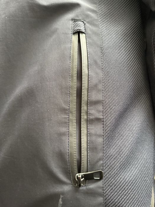 Куртка nike розмір s