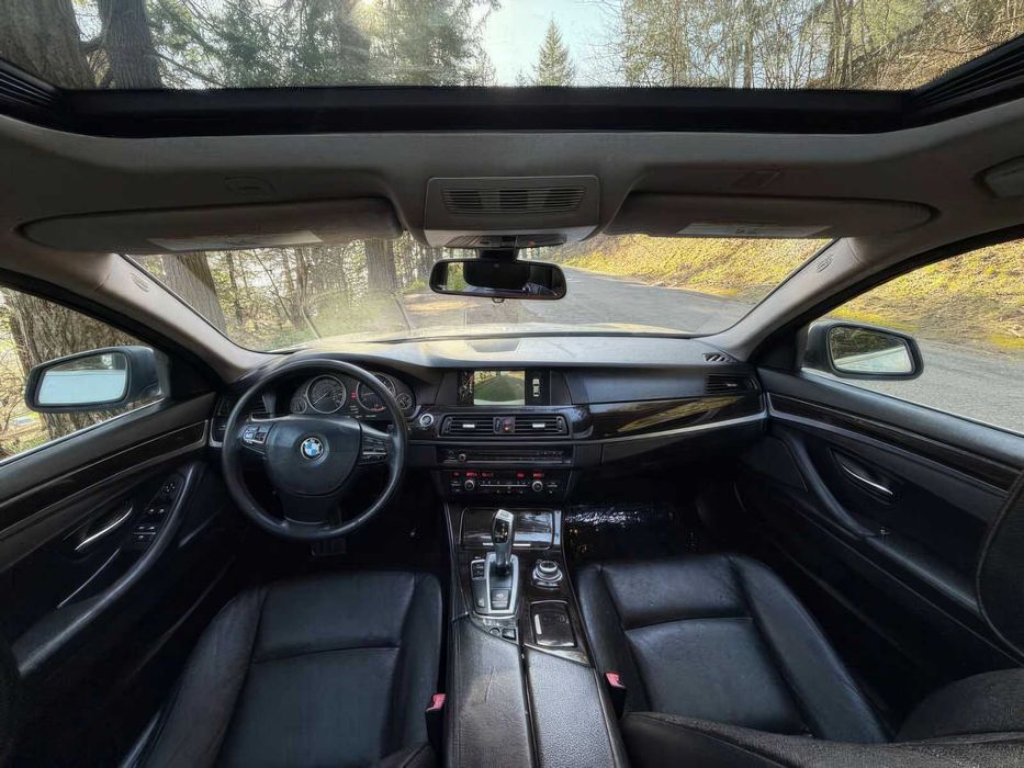 BMW 5 Series 528i xDrive      2013