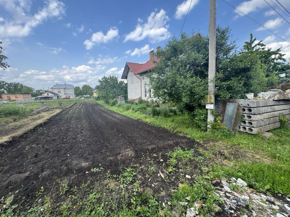 Продаж земельної ділянки під житлову забудову