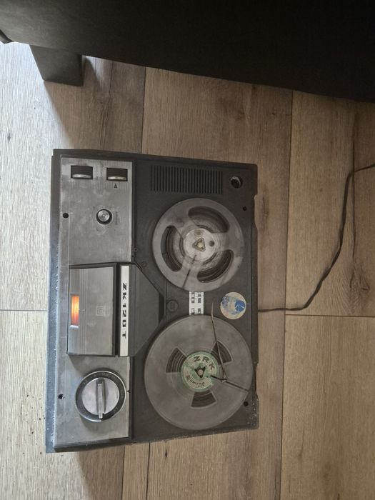 Magnetofon szpulowy Unitra ZRK