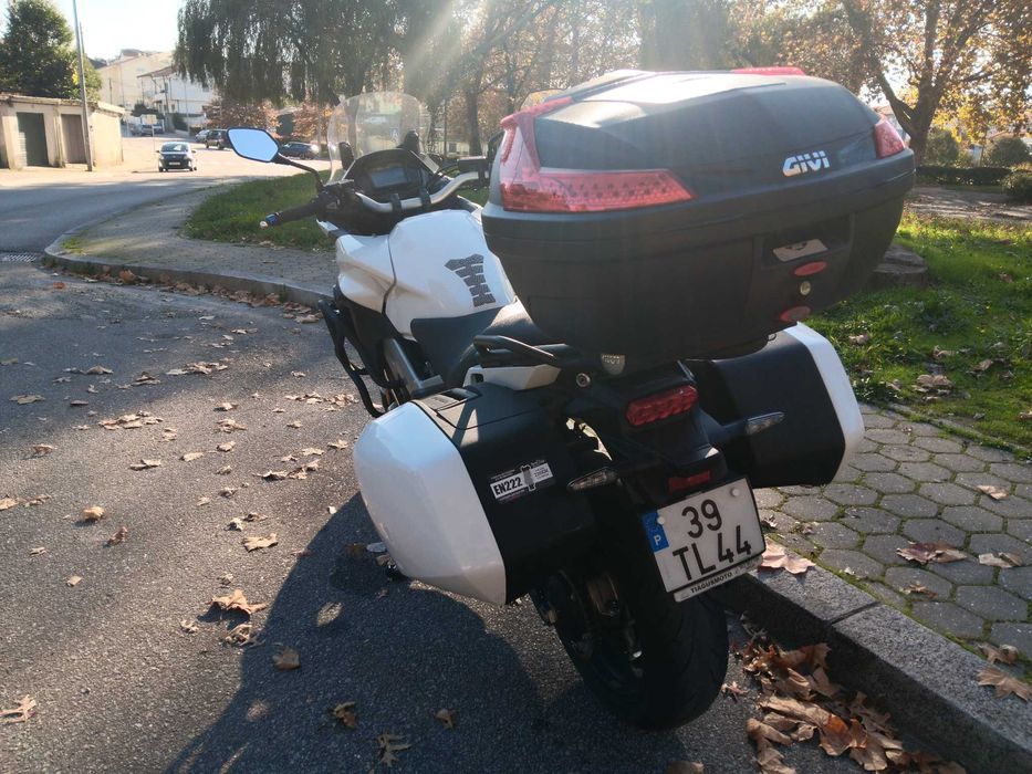 Honda VFR800 Crossrunner