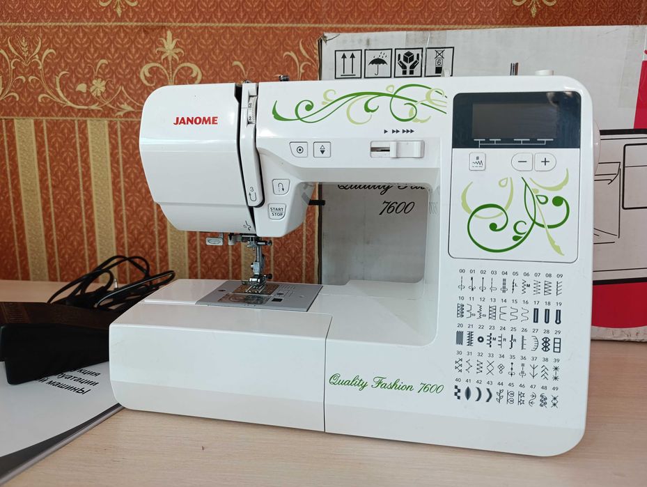 Швейна машина Janome Quality Fashion 7600 побутова