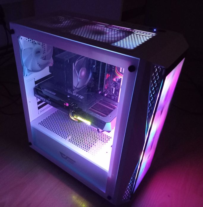 Komputer do grania ze wszystkimi opakowaniami