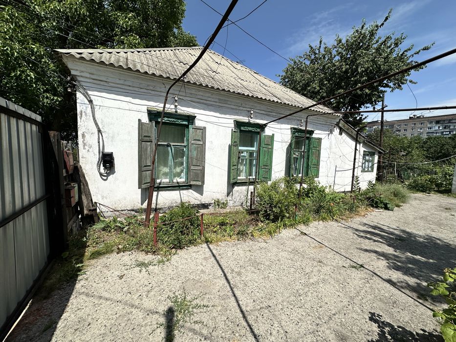Продам пол дома в р-н.Петровского, пр.Ивана Мазепы
