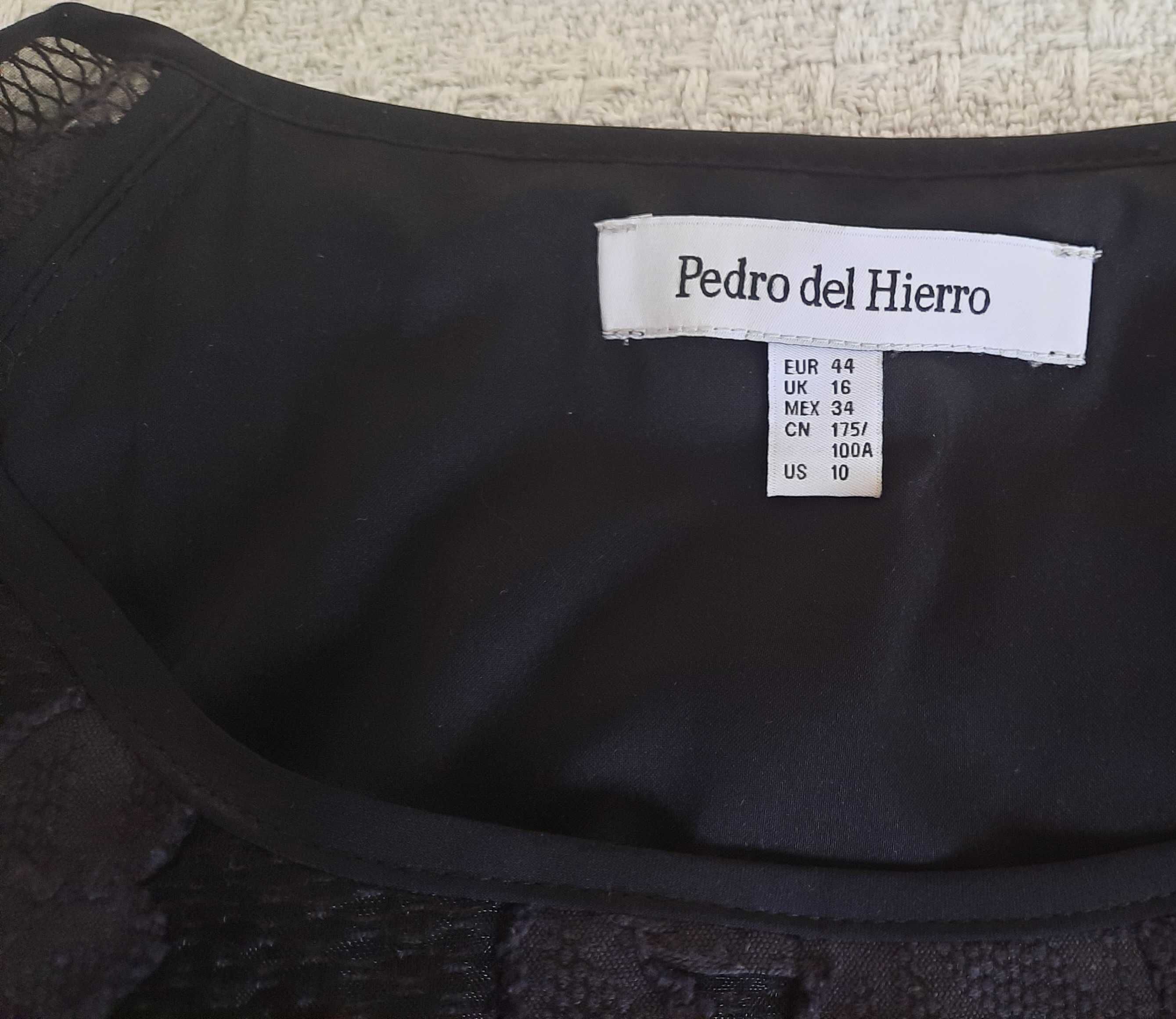 Vestido preto da Pedro del Hierro