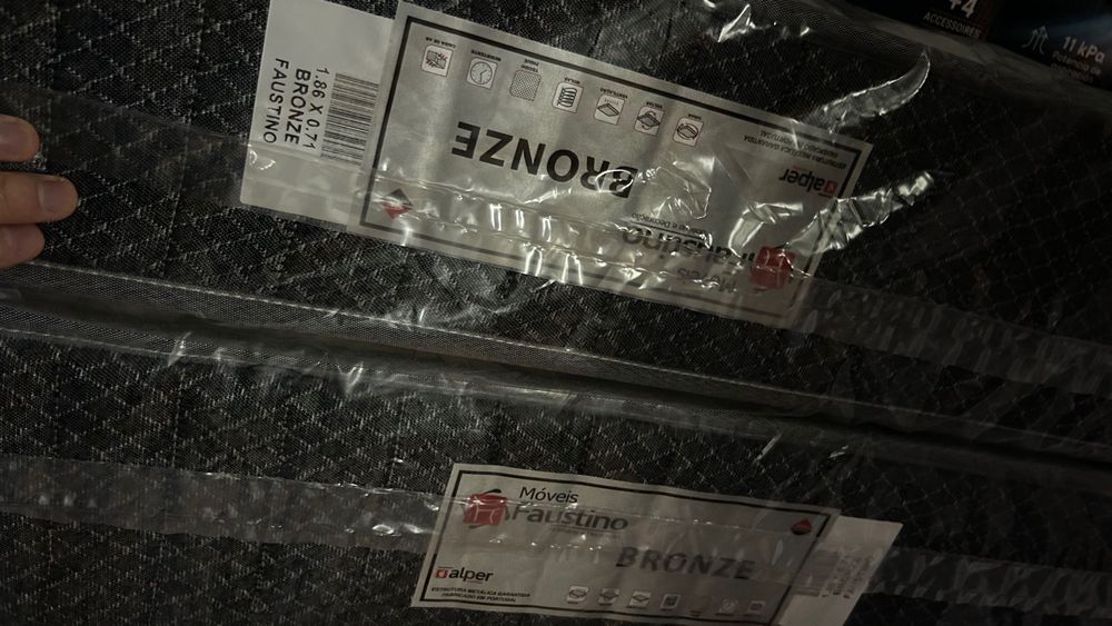 Vendo conjunto de colchões Novos
