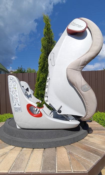 Дитяче крісло britax Romer KING9-18кг