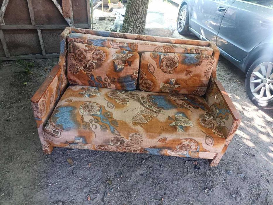 Продам диван. Отличное состояние.