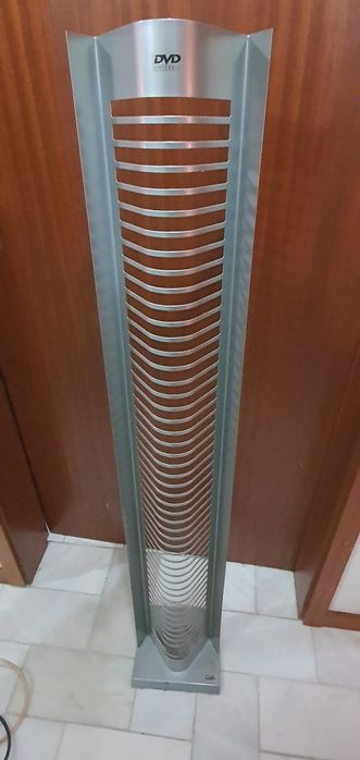 Porta cds dvds blueray etc como novo muito util.
Suporta 50 capas