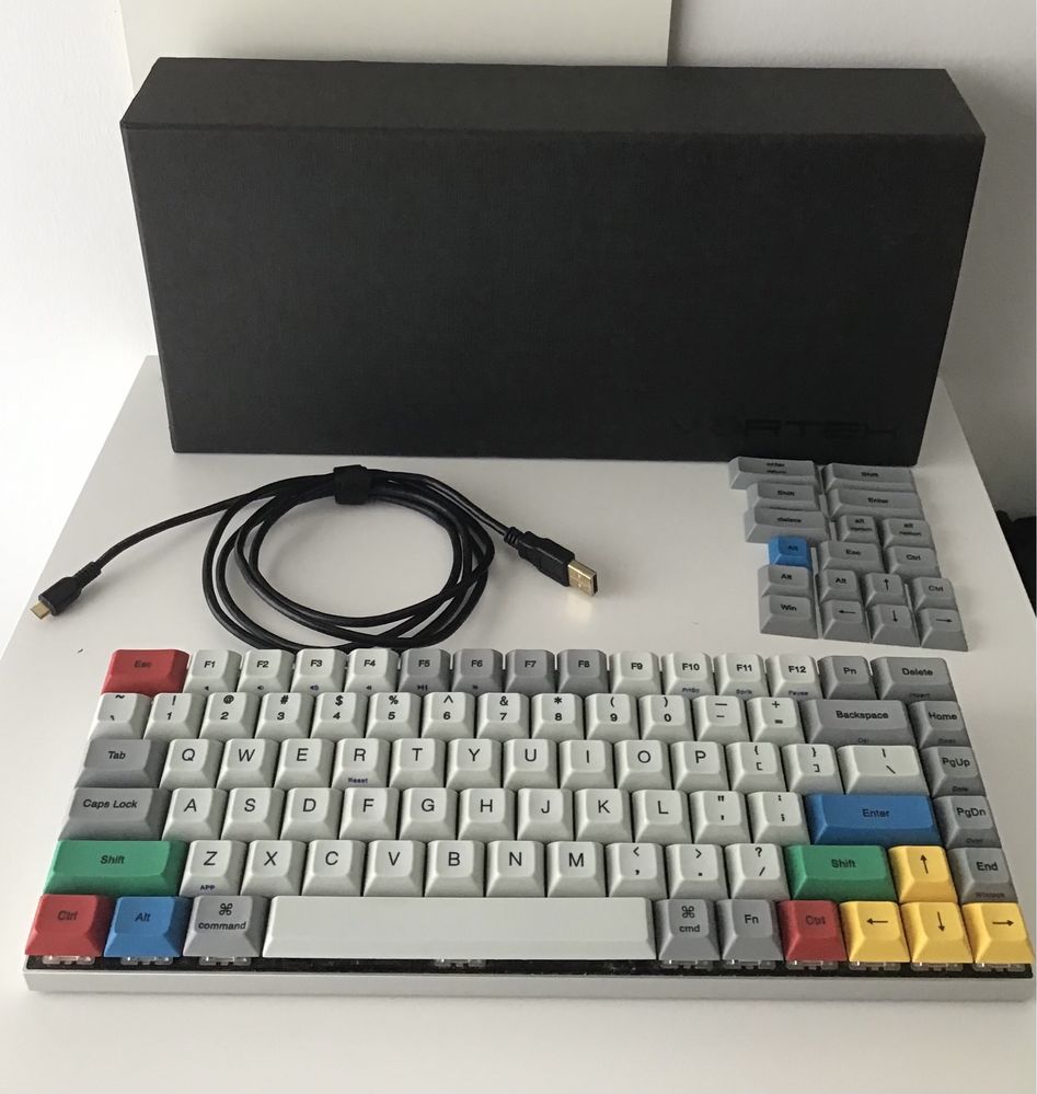 Teclado Vortex race 3 RGB