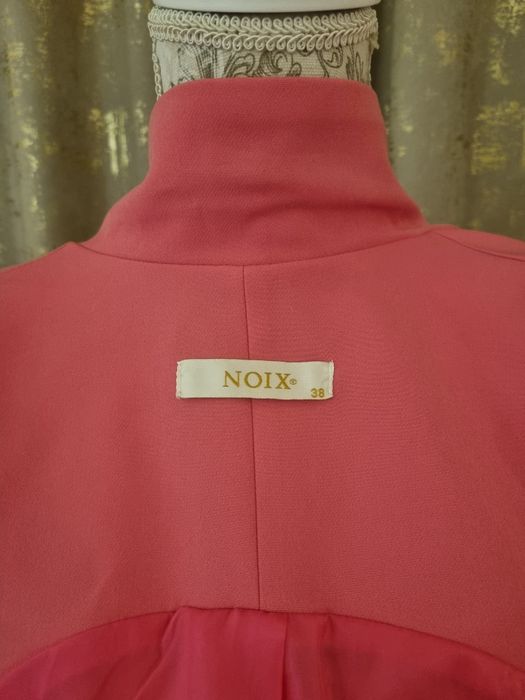 Sukienka dwurzędowy krótka