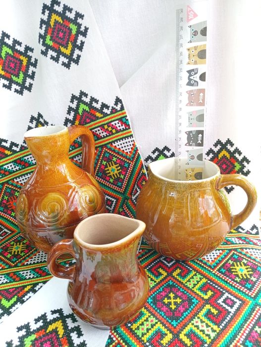 Українська вінтажна колекційна майоліка: глечики, кухлики, вазочки,