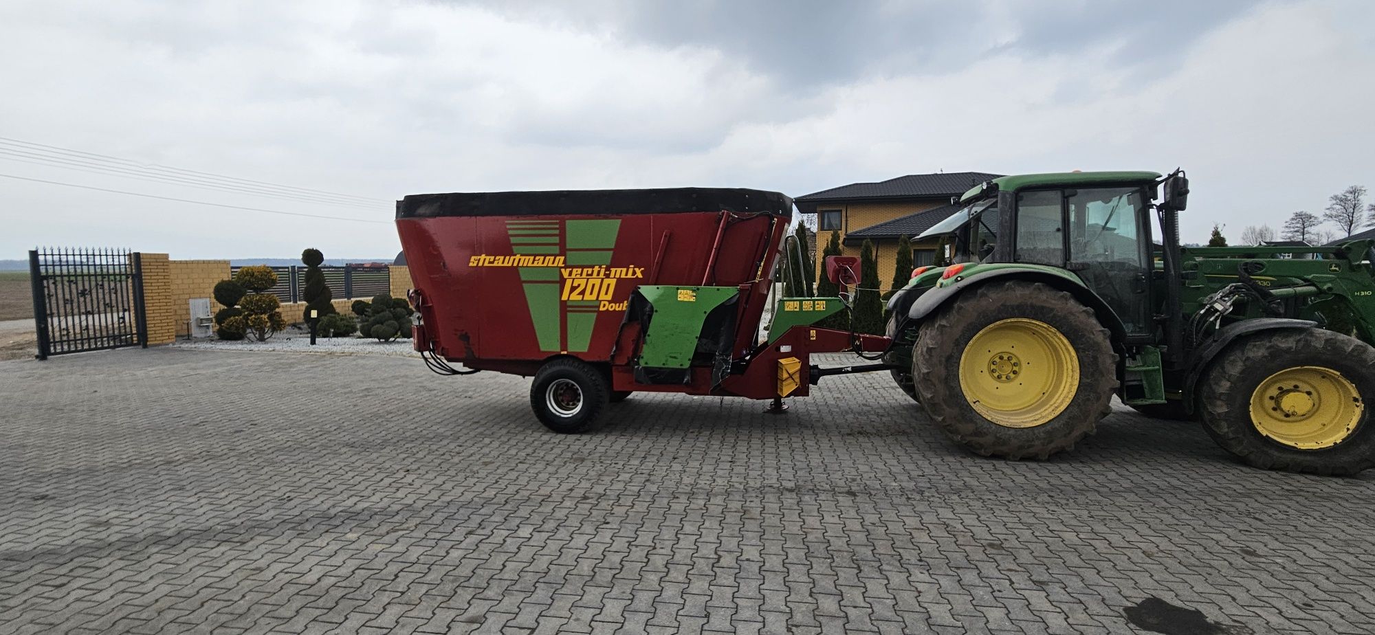Paszowóz ,Wóz Paszowy Strautmann Vertimix 12m3