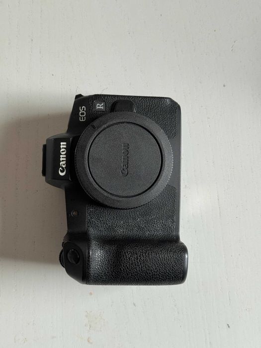 Canon EOS R, bez śladów, niski przebieg, faktura, 2 oryginalne baterie