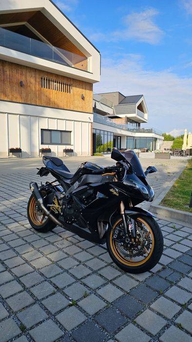 Kawasaki Ninja Kawasaki ninja ZX 10 R ( nie r1 gsxr cbr s1000rr )