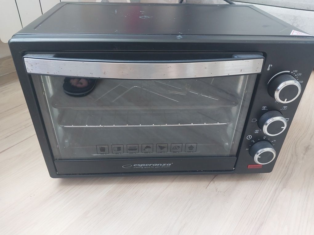Mini piekarnik  z rożnem
