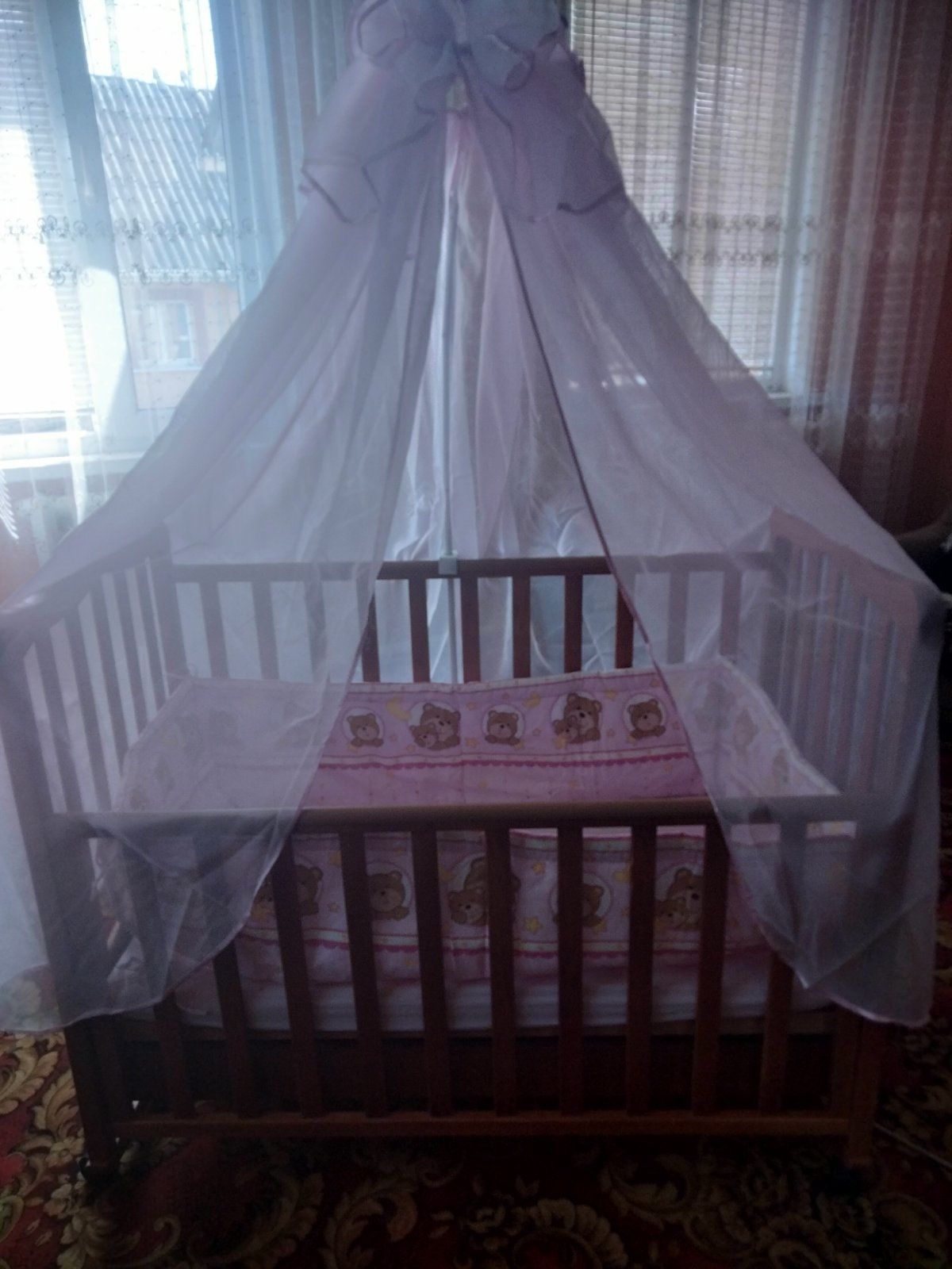 Дитяче ліжечко-кроватка