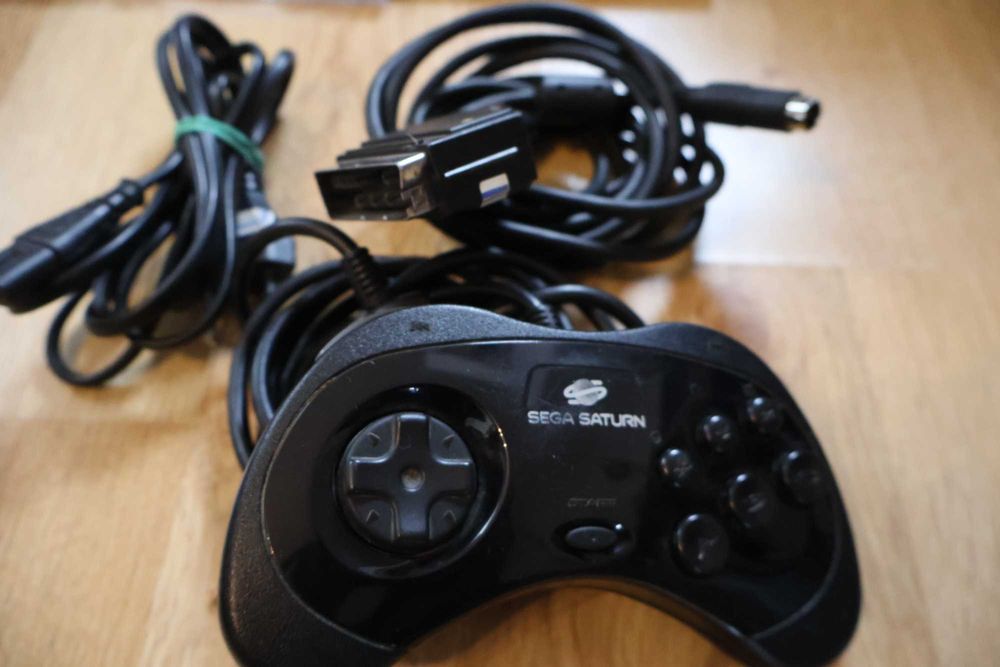 Konsola Sega Saturn Model 2 PAL Komplet Ładny 5 Gier Sonic Vipers NHL