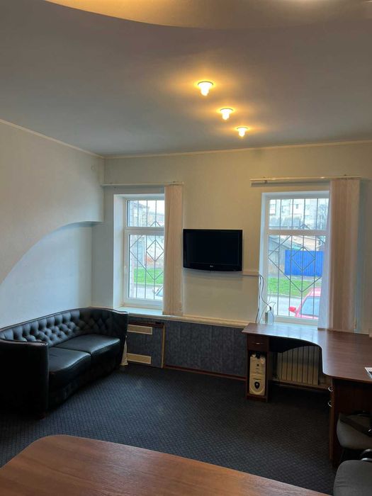 Продаж в ЦЕНТРІ  Комерційного Приміщеня-Вигідна Пропозиція! 21109