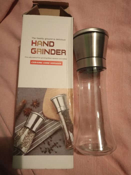 Мельница для специй, перцемолка механическая, ручная/стекло, керамичес