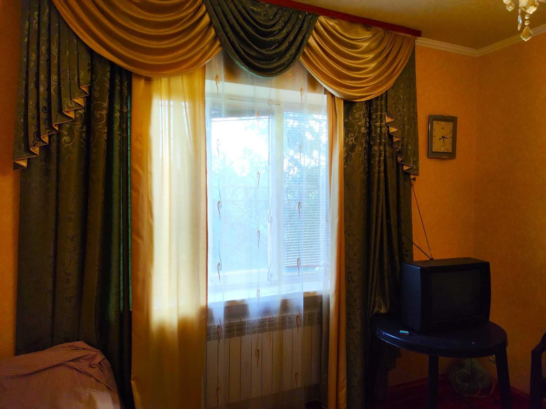 Продам дом в п. Коротич в 10 км. от метро Холодная Гора