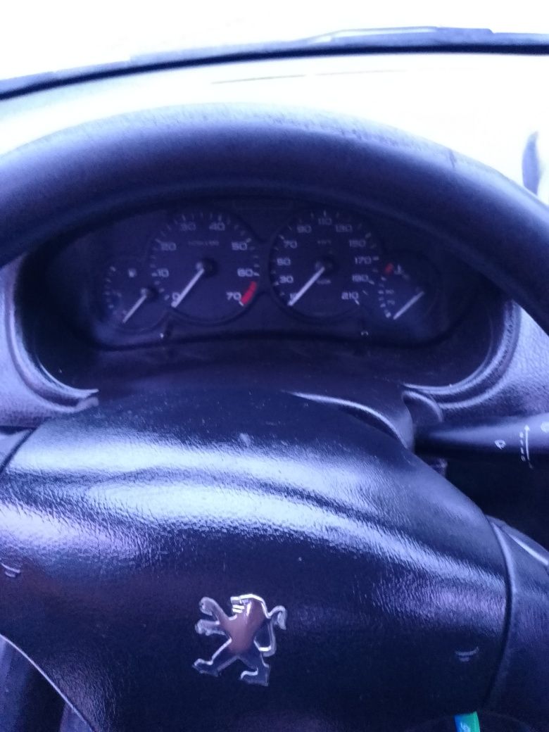 Peugeot 206 1.1 novembro/2005