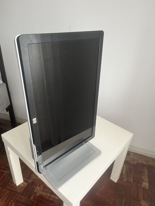 Monitor HP 24’’ IPS Profissional – Rotação Vertical – Excelente Estado