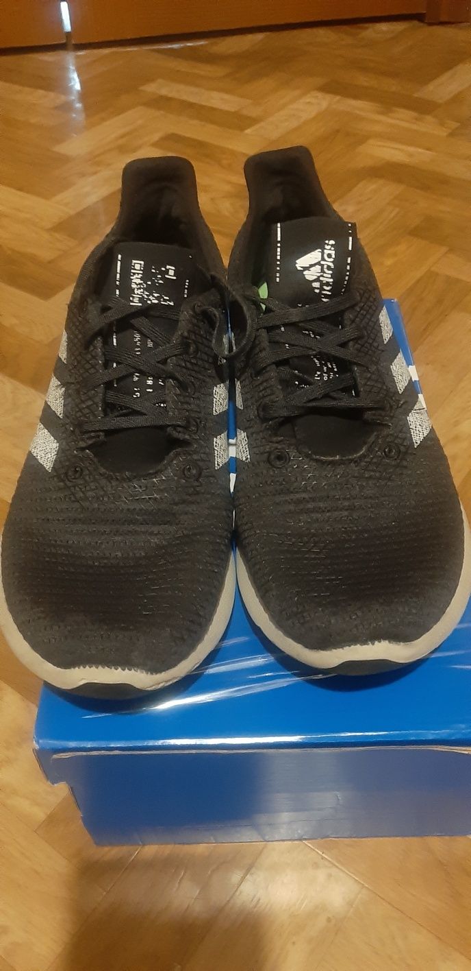 Кросівки adidas  41 р