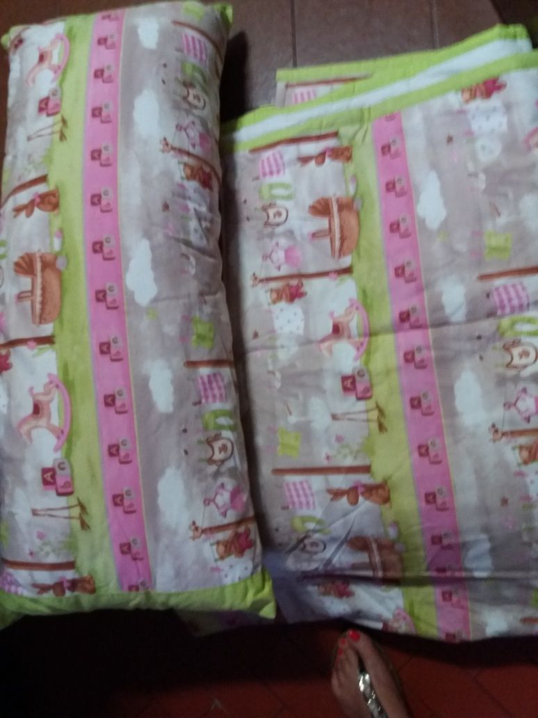 Cortinados criança +coberta +almofadas+travesseiros