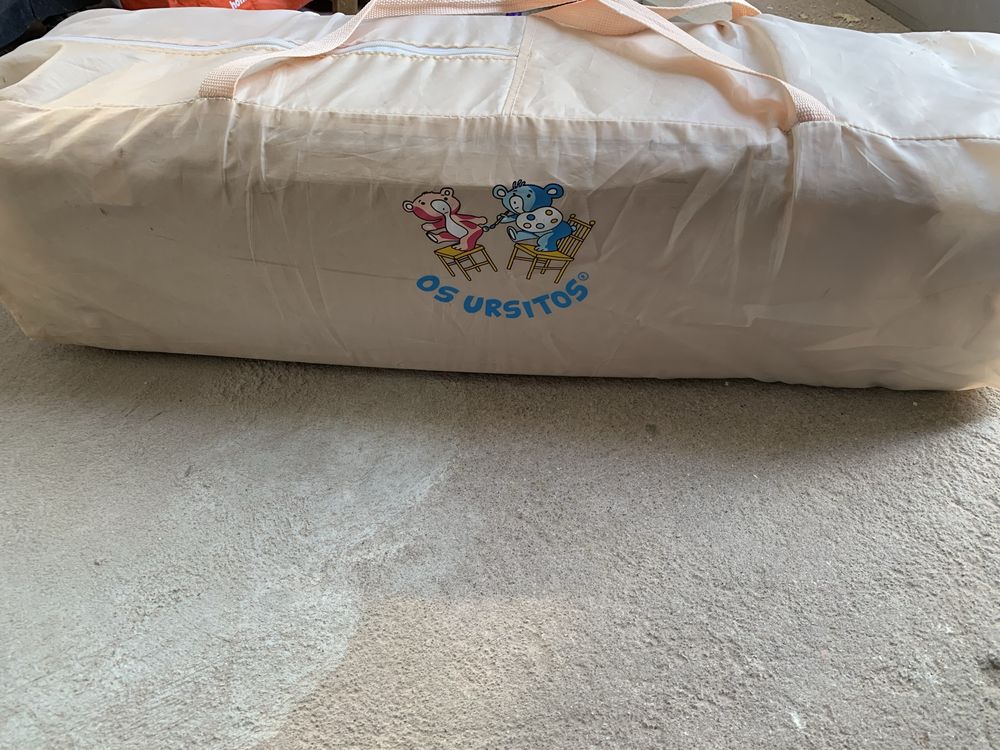 Cama de criança transportável