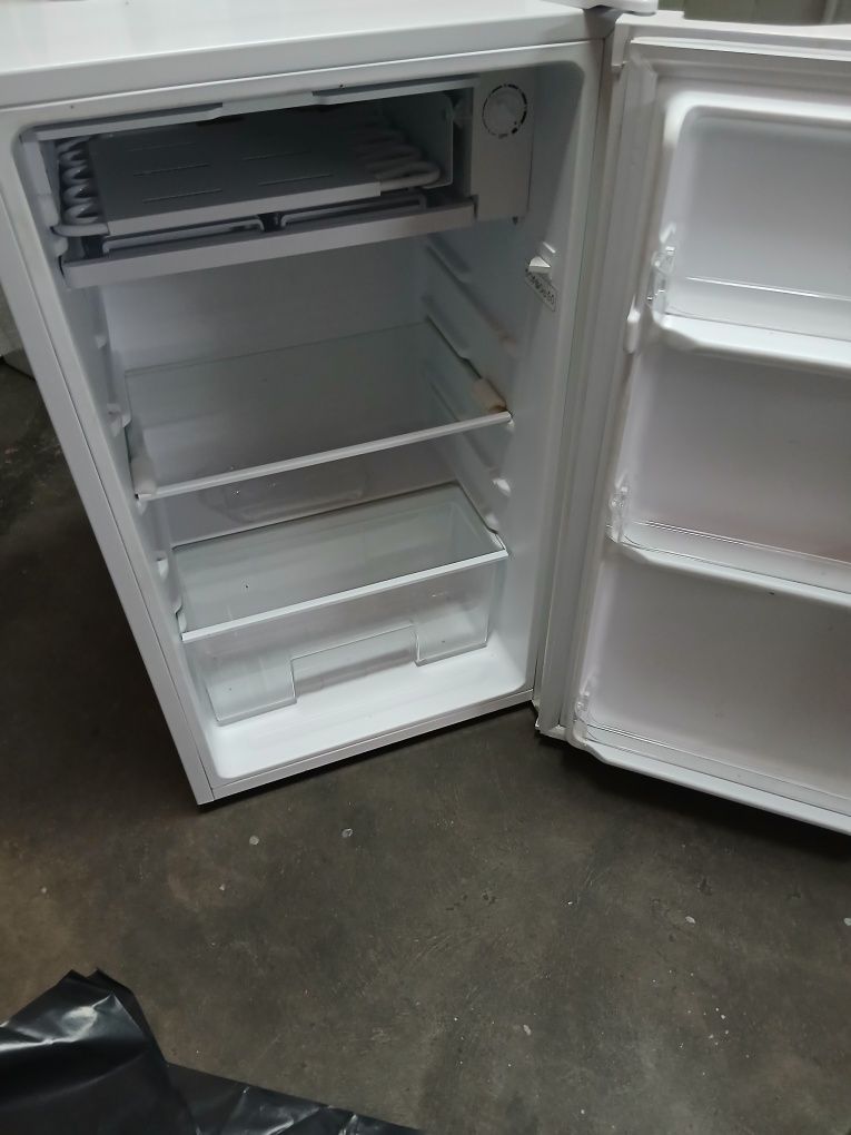 Frigorifico em bom estado e fazer frio