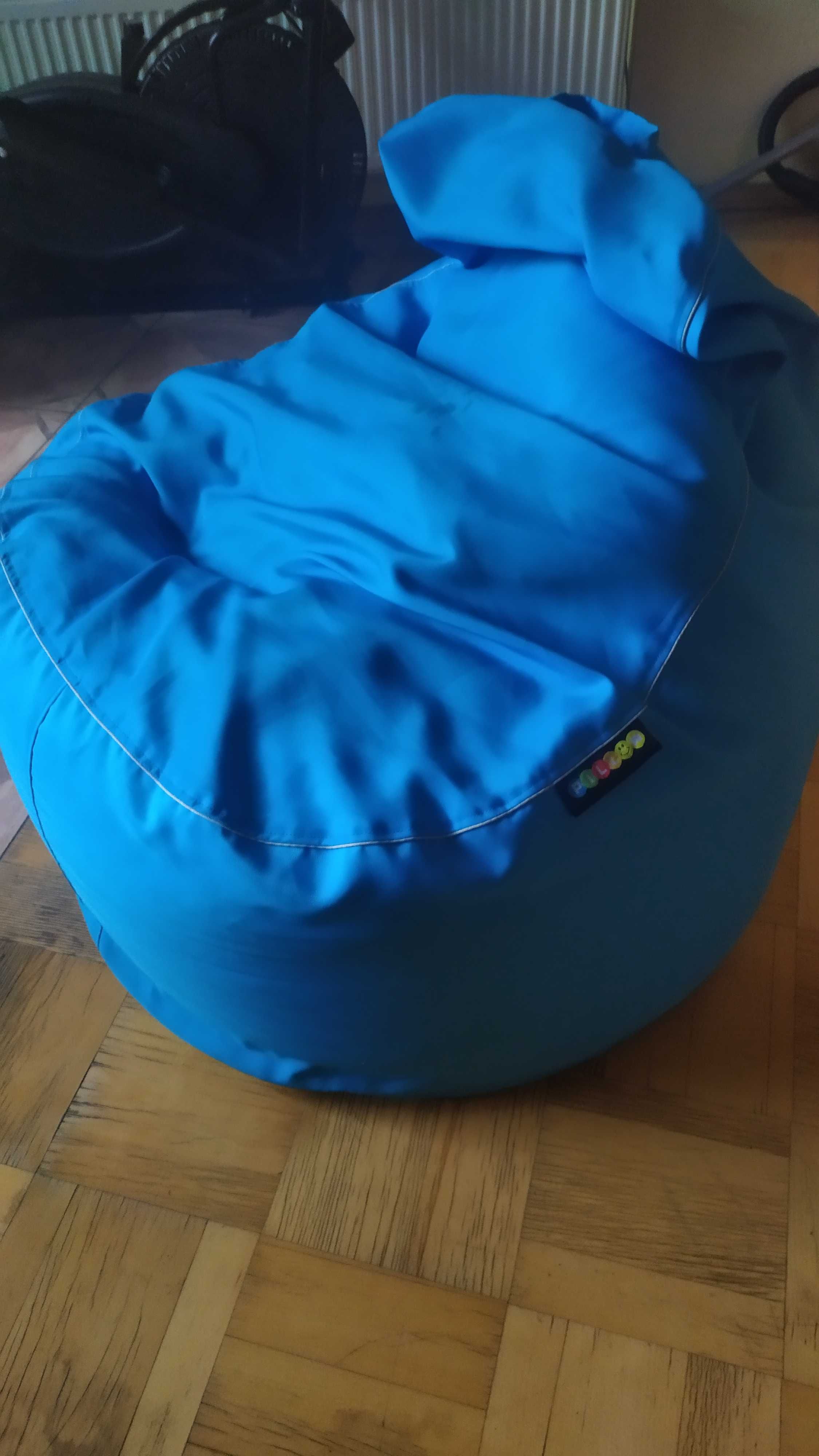 Pufa PILLOW Jajo Zip - niebieska, gruba wodoodporna tkanina z suwakiem