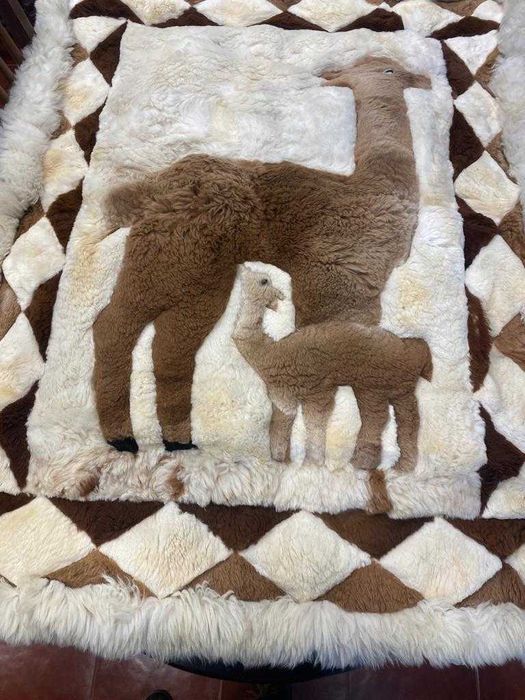 Tapete em Pele de Alpaca - Artesanato do Peru