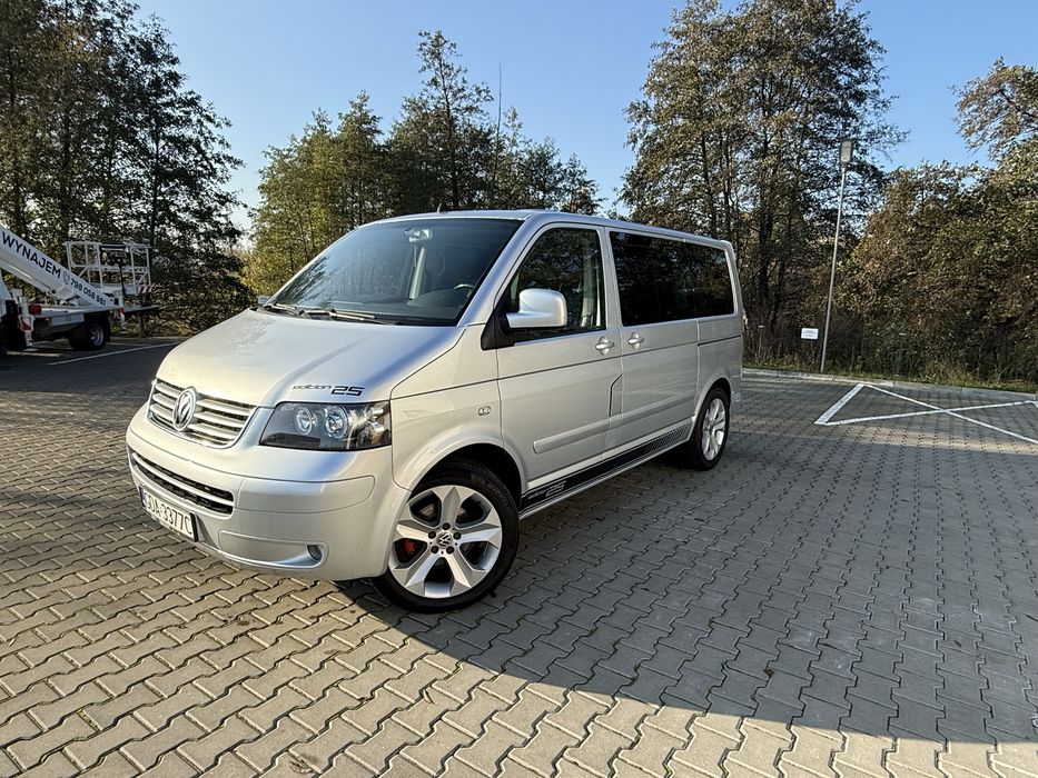 VW Multivan T5 2.5tdi *Webasto/klima/xenon* hak alu19 IDEALNY