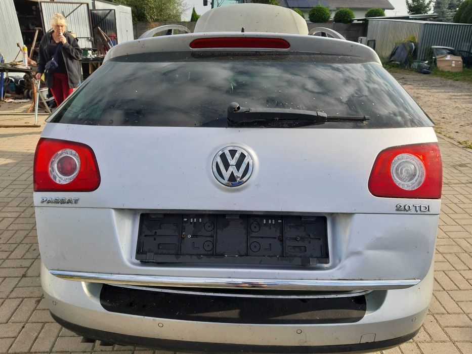 VW Passat B6 kombi klapa tylna bagażnika LA7W