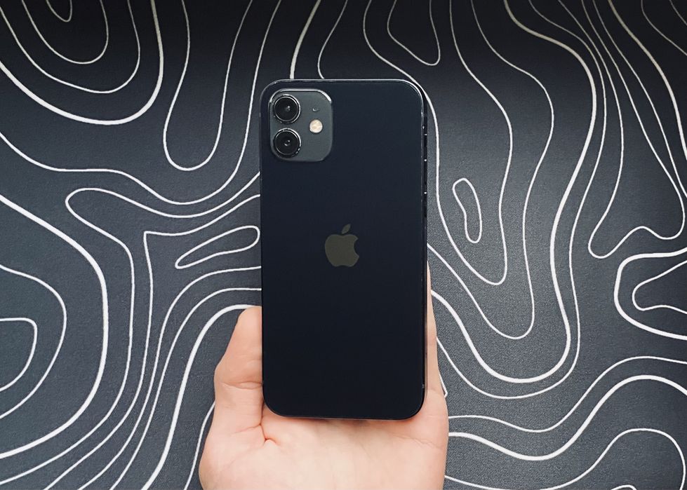 Хороший iPhone 12 - 64 гб - 87% АКБ - BLACK - NEVERLOCK