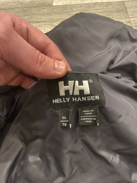 Пуховик Helly Hansen ( куртка , жилет худі парка )