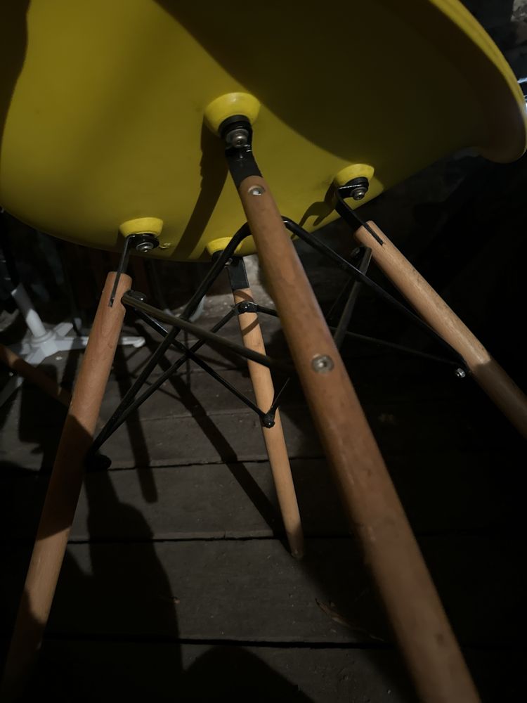 Krzesła fotele żółte  komplet 4 sztuk