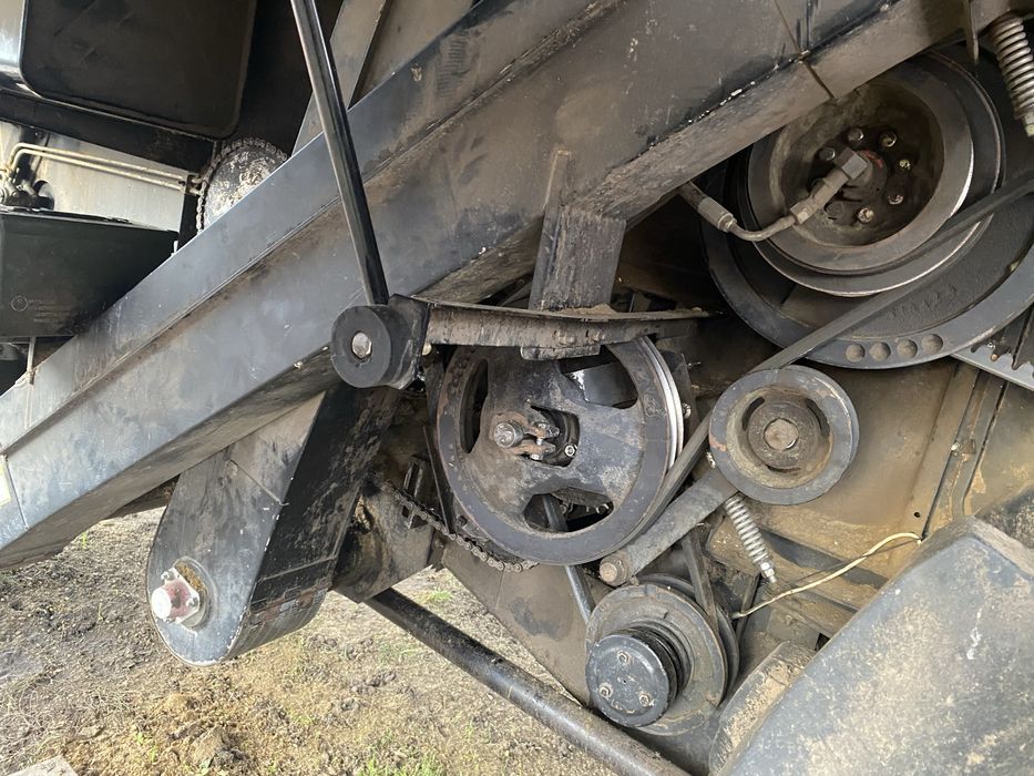 Комбайн YTO 4LZ-9