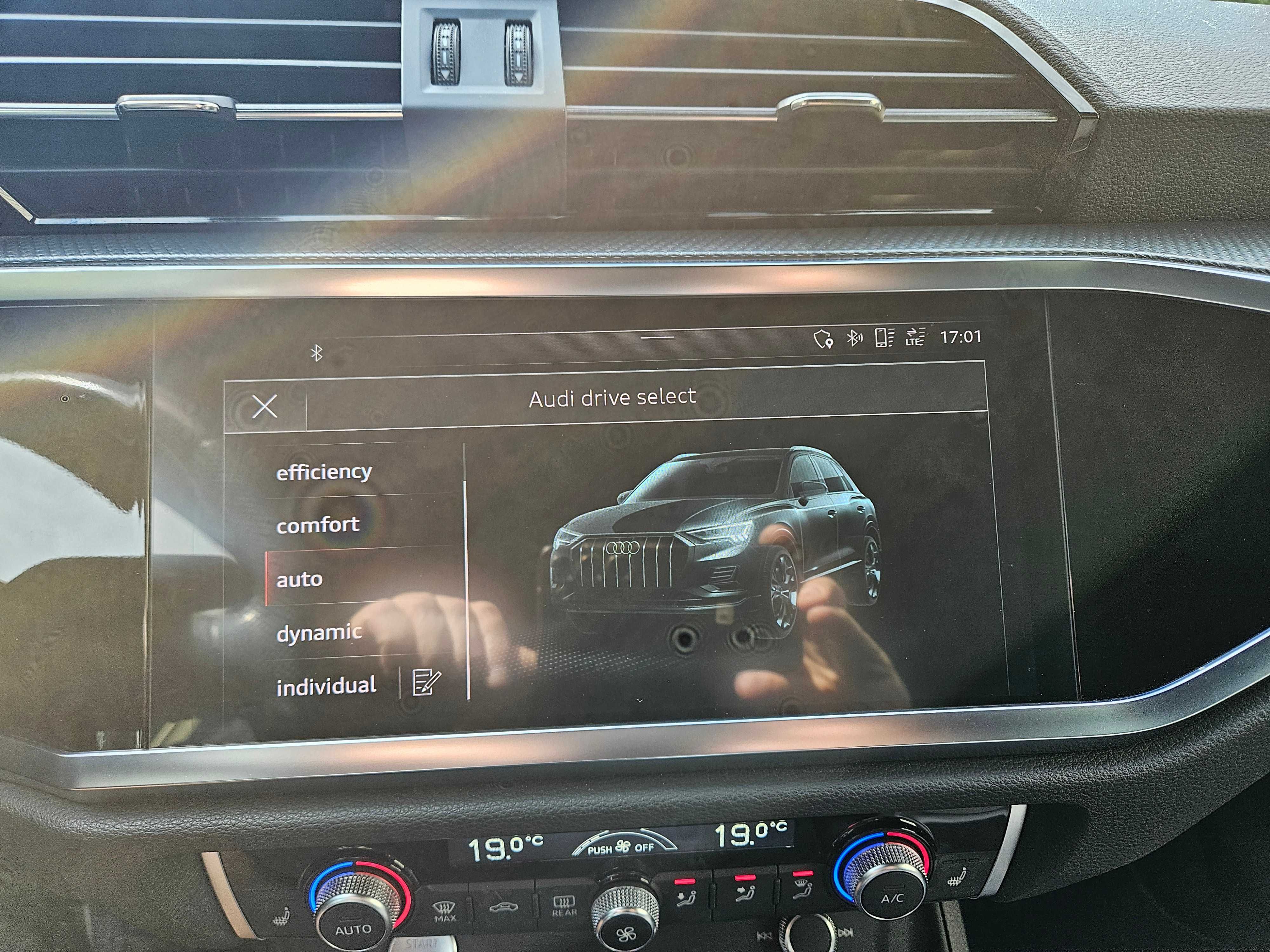 Audi Q3 35 TFSI S line S tronic, krajowy , serwisowany, 1 właściciel.