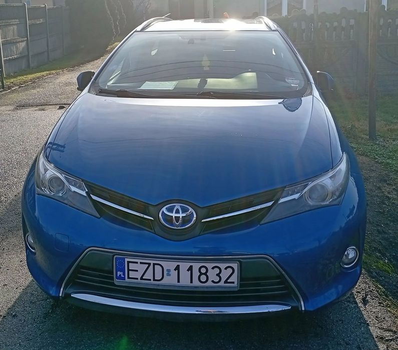 Toyota Auris Auris hybrid od kobiety szklany dach